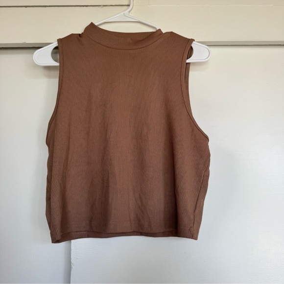 4 Piece Sleeveless Neutral Mock Turtle Neck Crop Tops - Picture 2 of 4